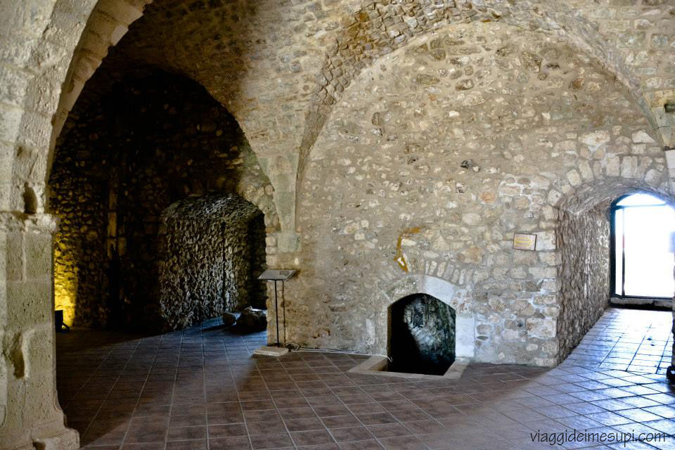 Monte Sant'Angelo, castello interno